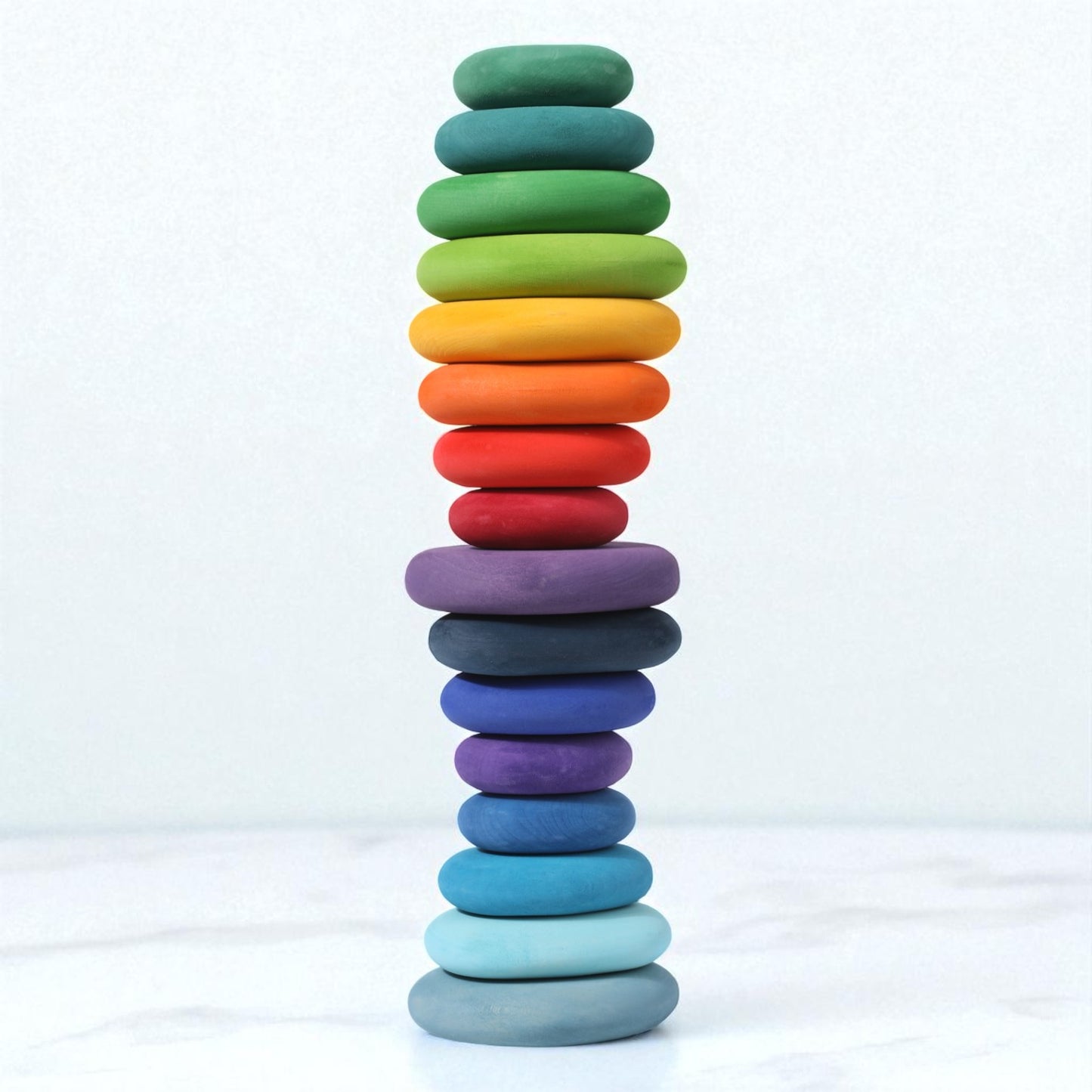 20-piece stained wooden stacking pebbles set