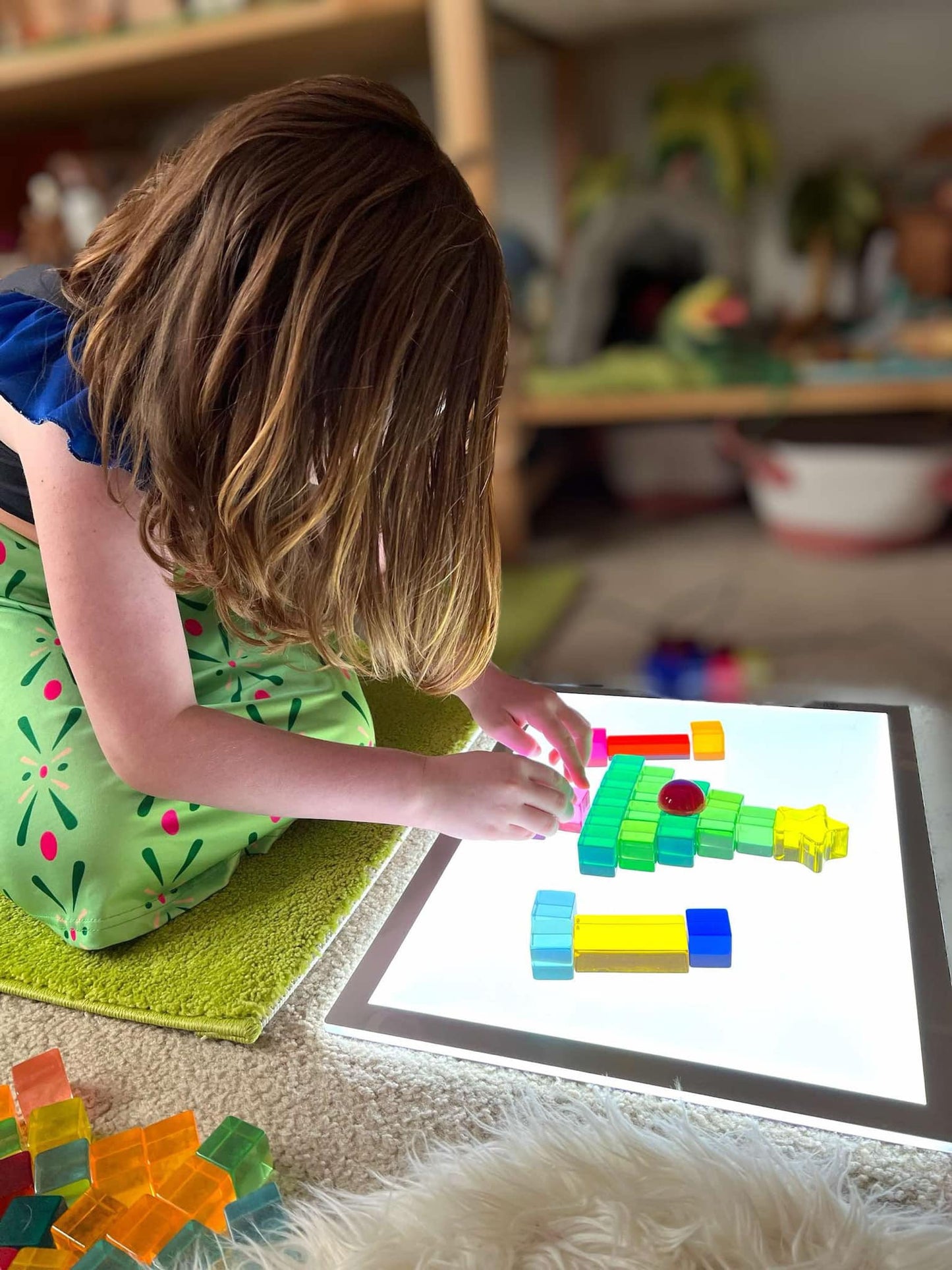 wooden christmas tree with 7 pcs lucite cubes set