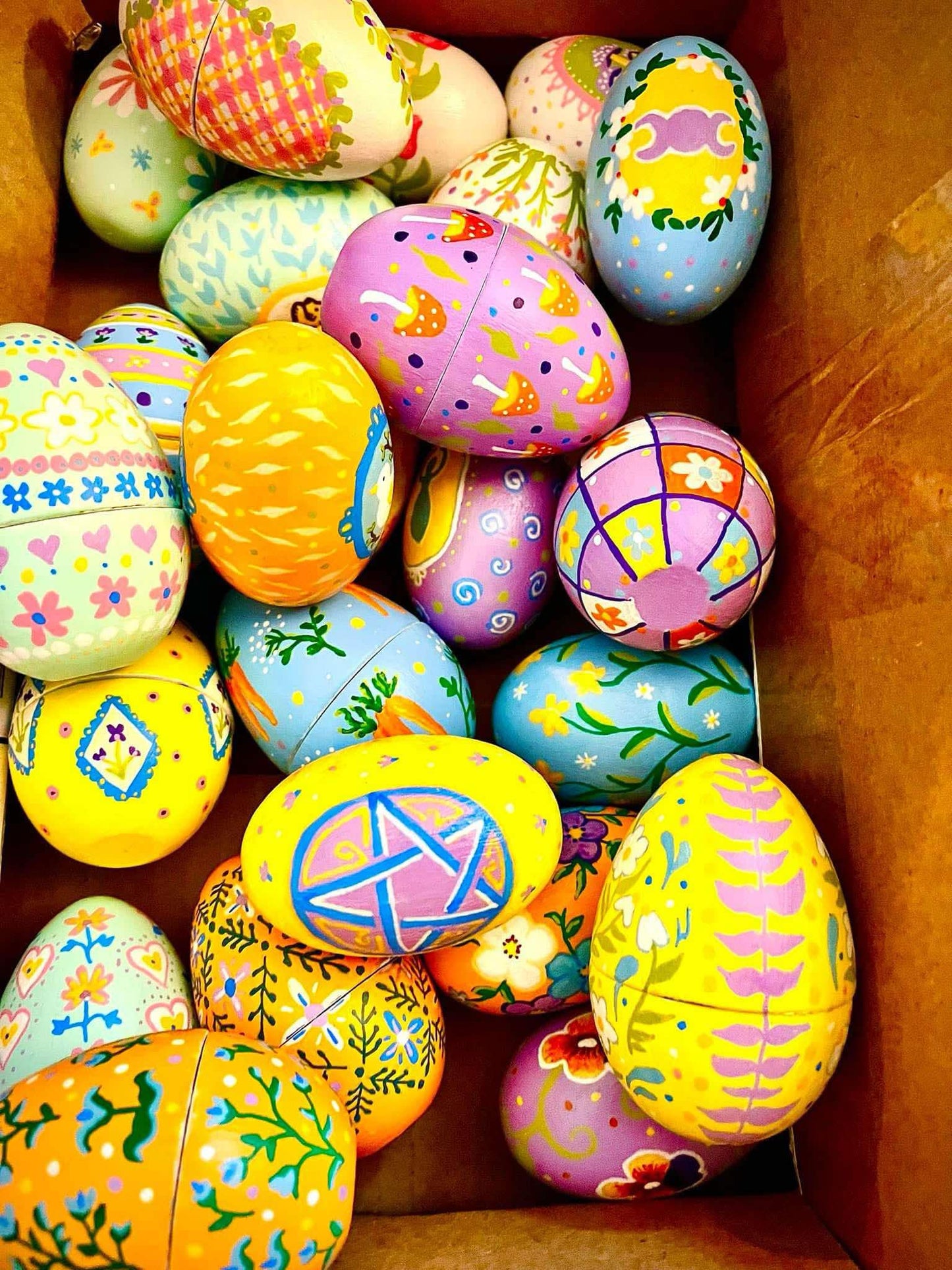 6 pcs magnetic natural wooden eggs