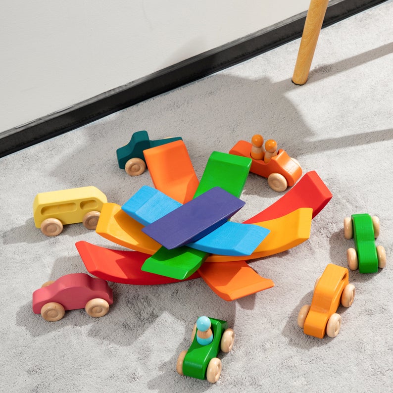 7 pcs colored wooden rainbow cars set with 3 pcs peg dolls