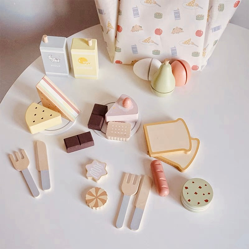 **pre-order (ships in 2-3 weeks)**24 pcs wooden picnic pack play set