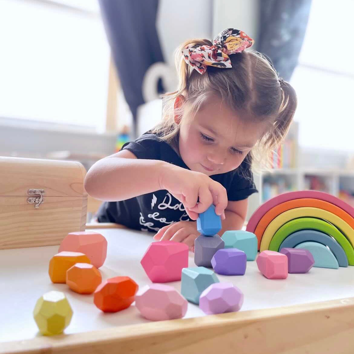 16 pcs wooden stone balancing stacking blocks in pastel/macaron colors
