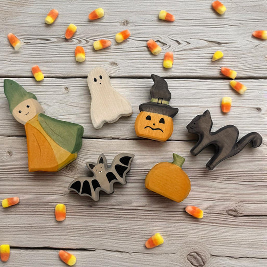 6 Pieces Sprite & Halloween Friends Wooden Set