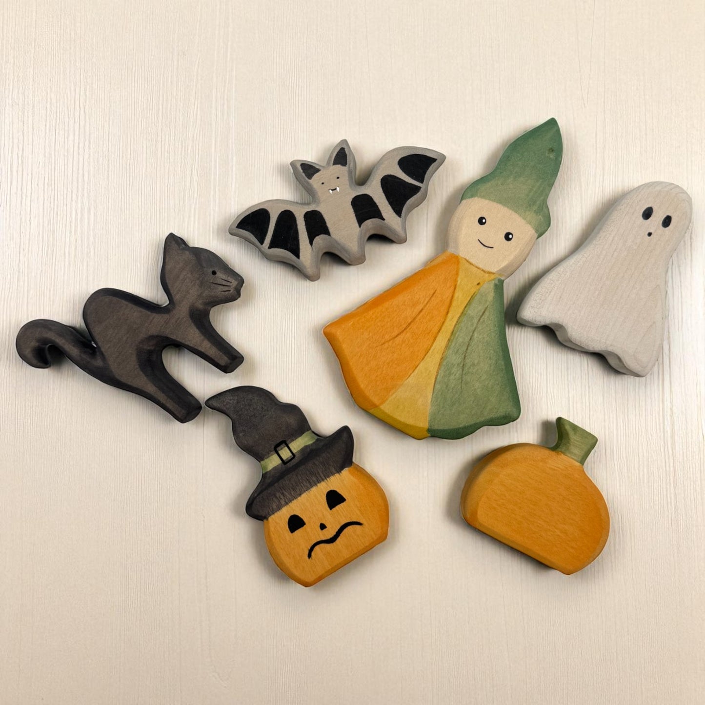 6 pieces sprite & halloween friends wooden set