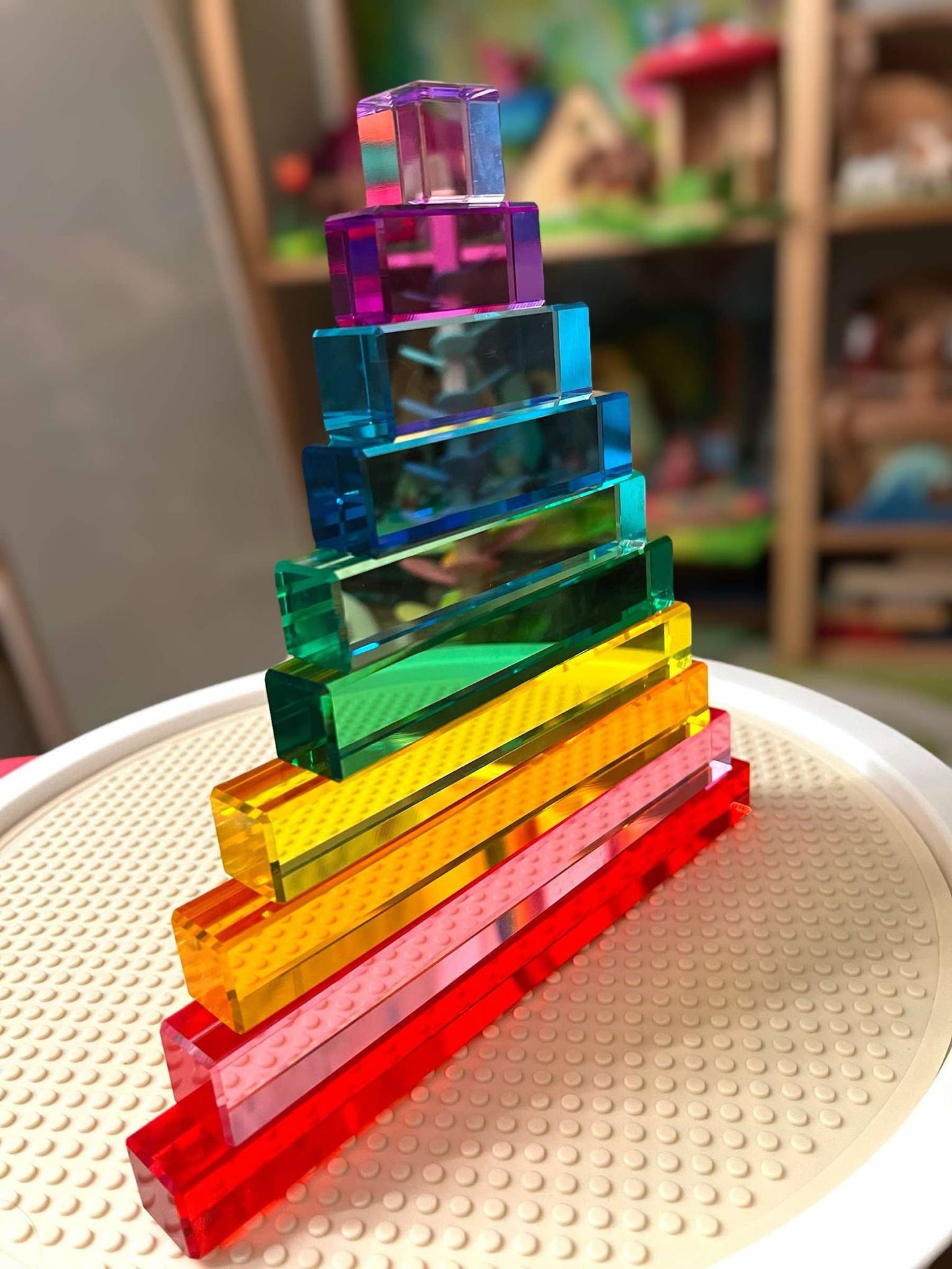 **pre-order (ships in 2-3 weeks)**10-piece crystal clear pyramid lucite blocks – high transparency acrylic stair blocks