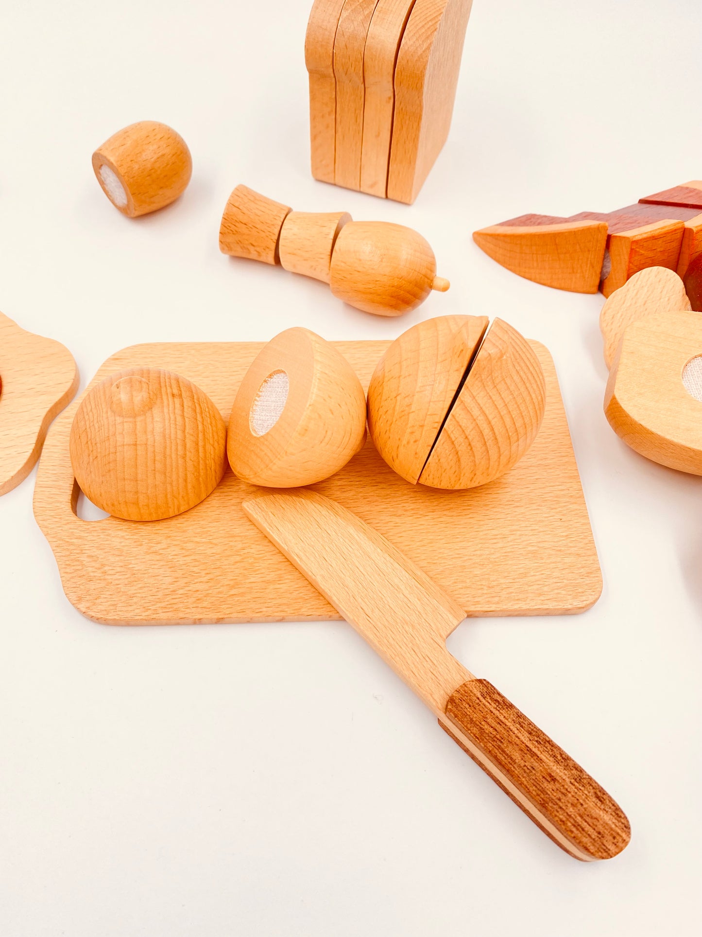 30 pcs wooden fruits and vegetables cutting playset