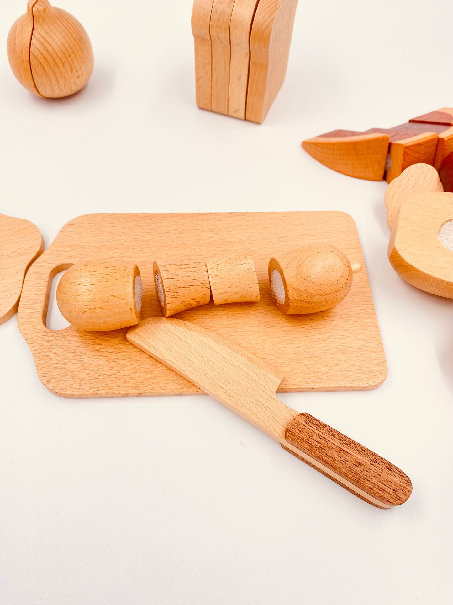 30 pcs wooden fruits and vegetables cutting playset